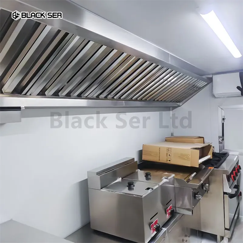 CE DOT Certificate Multifunction 5.5M Mobile Food Truck Trailer for Sale USA - Image 4