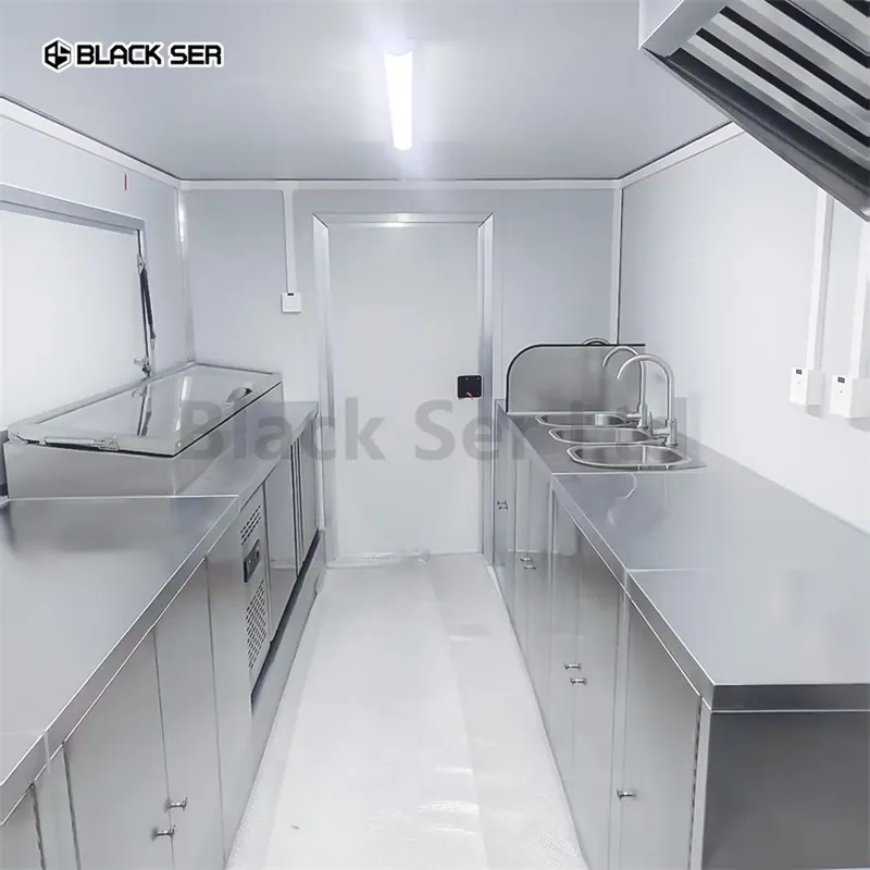 CE DOT Certificate Multifunction 5.5M Mobile Food Truck Trailer for Sale USA - Image 5