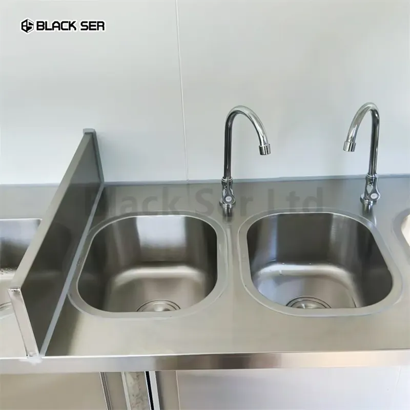 Wholesale 5.7m Aluminum Big Food Truck Full Kitchen - Image 4